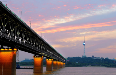 疫情傳播接近阻斷，武漢生活逐漸步入正軌